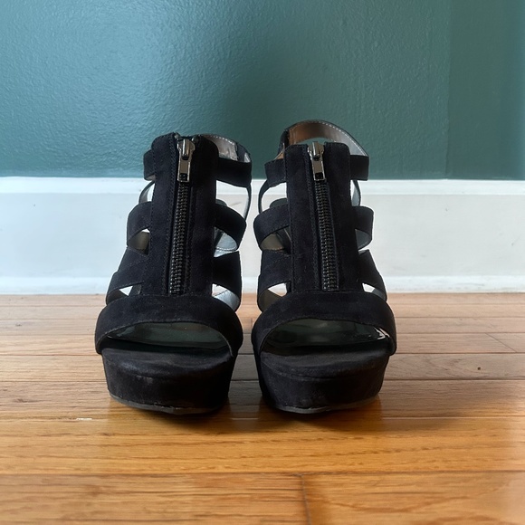 Black zip-up wedges - Picture 4 of 4
